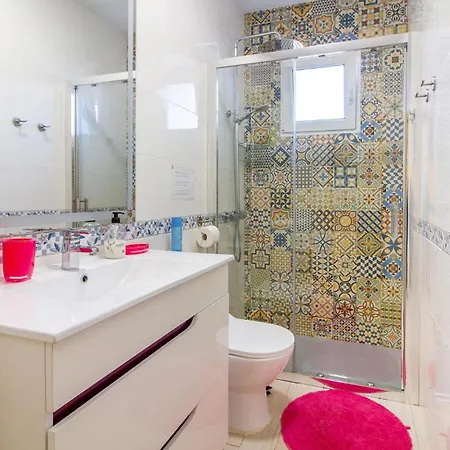 Beautiful In With Kitchen